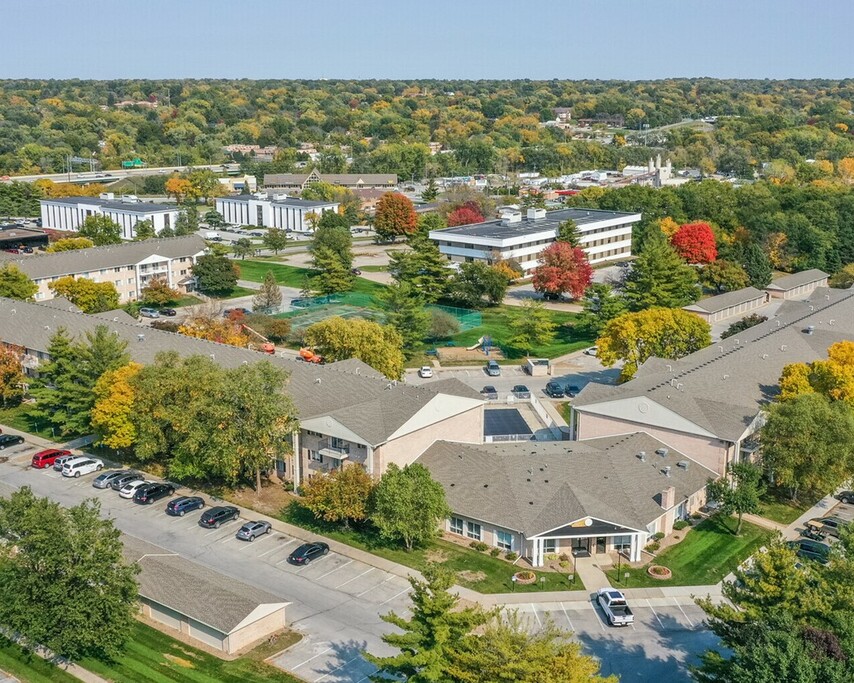 Cambridge Court Apartments