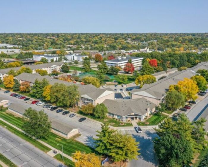 Cambridge Court Apartments Aerial View