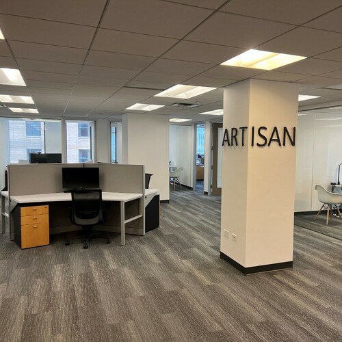 Artisan Partners (APAM) 深度投资分析报告：资金外流下的财务稳健与战略扩张机遇